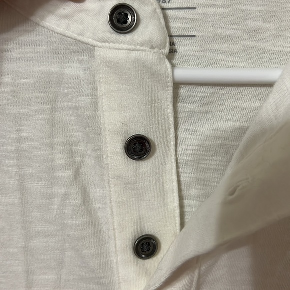 Mossimo White Shirt - Picture 3 of 6